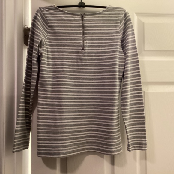 LIZ claiborne long sleeve top white/ gray stripes size PM - Picture 3 of 4